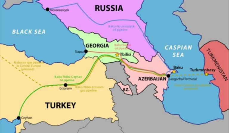 Un pipeline dans le paysage : Comment une photographie révèle les tensions géoéconomiques du Caucase eurasiatique